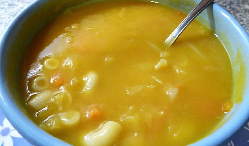 Sopa juliana à moda da mãe
